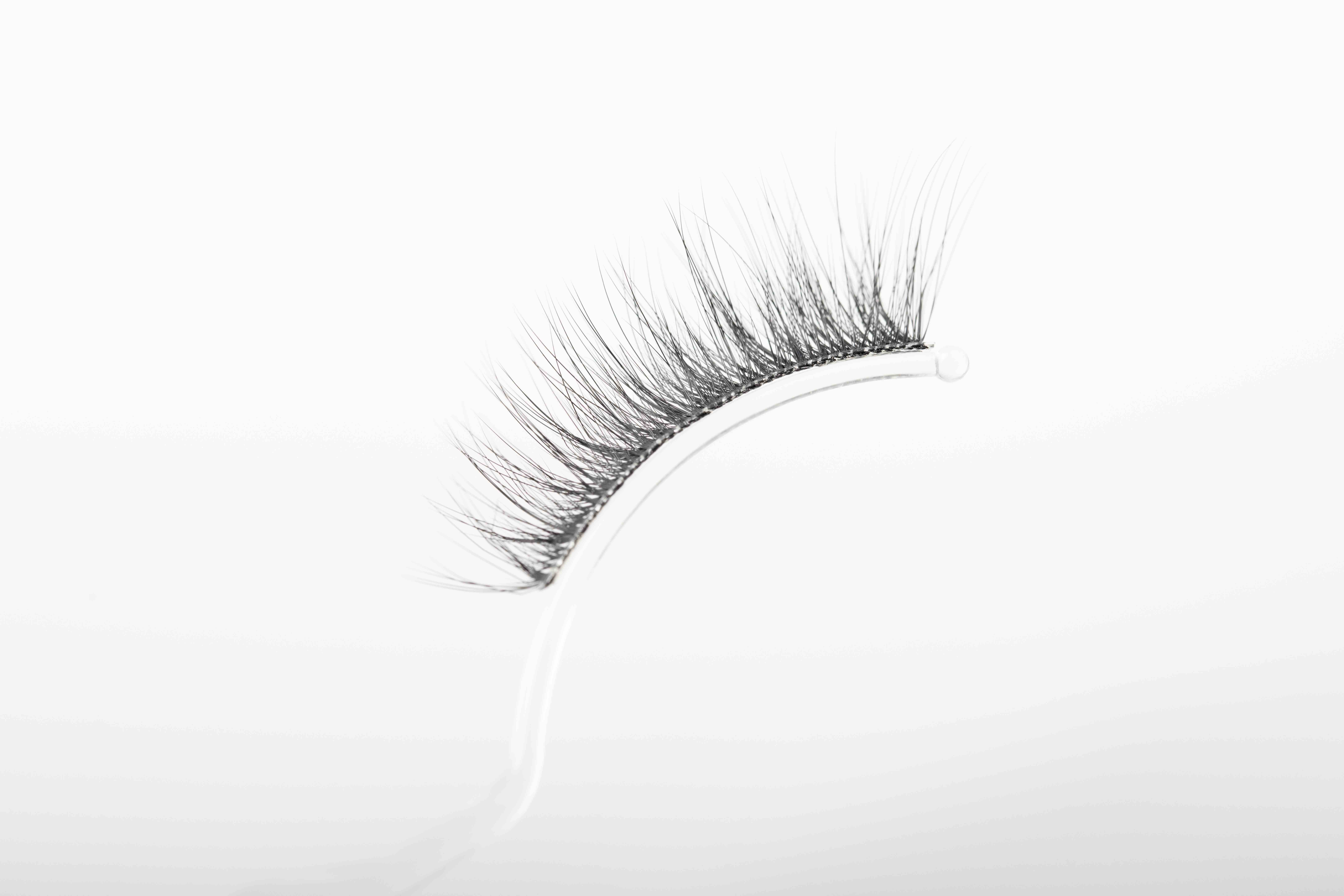 ULTRA-FINE SLENDER TIPS LASHES 