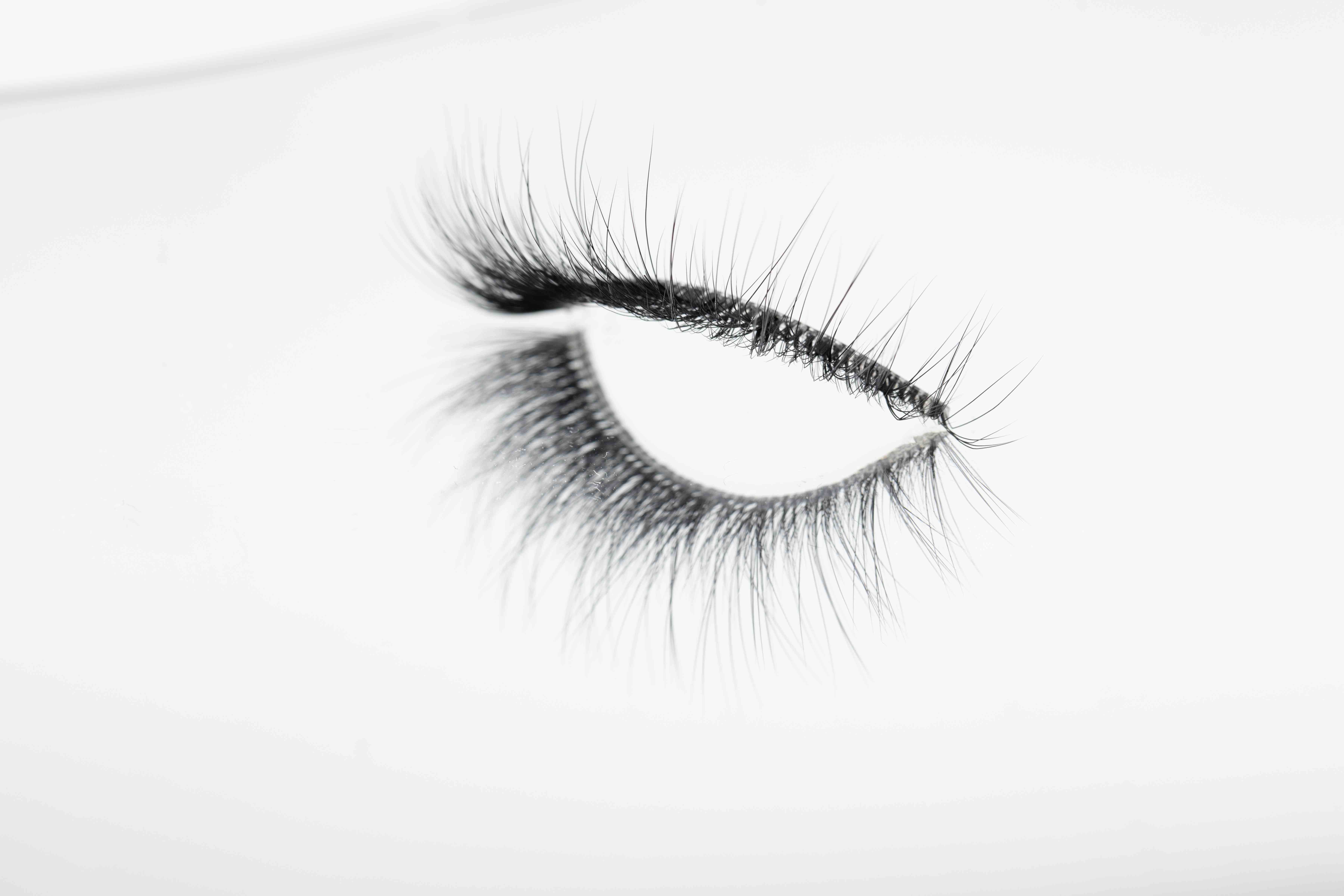 ULTRA-FINE SLENDER TIPS LASHES 