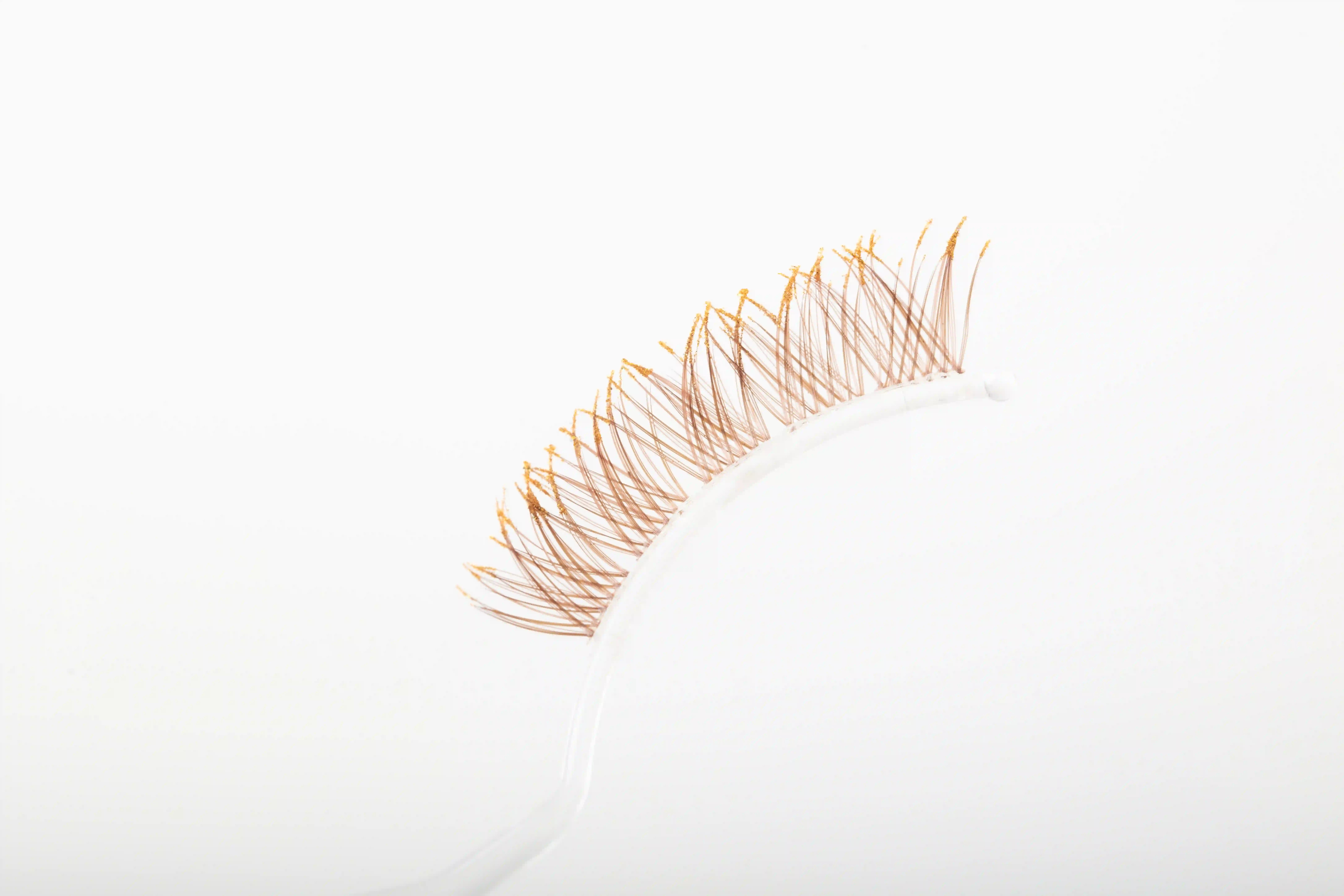 COLOUR CLUSTER LASHES