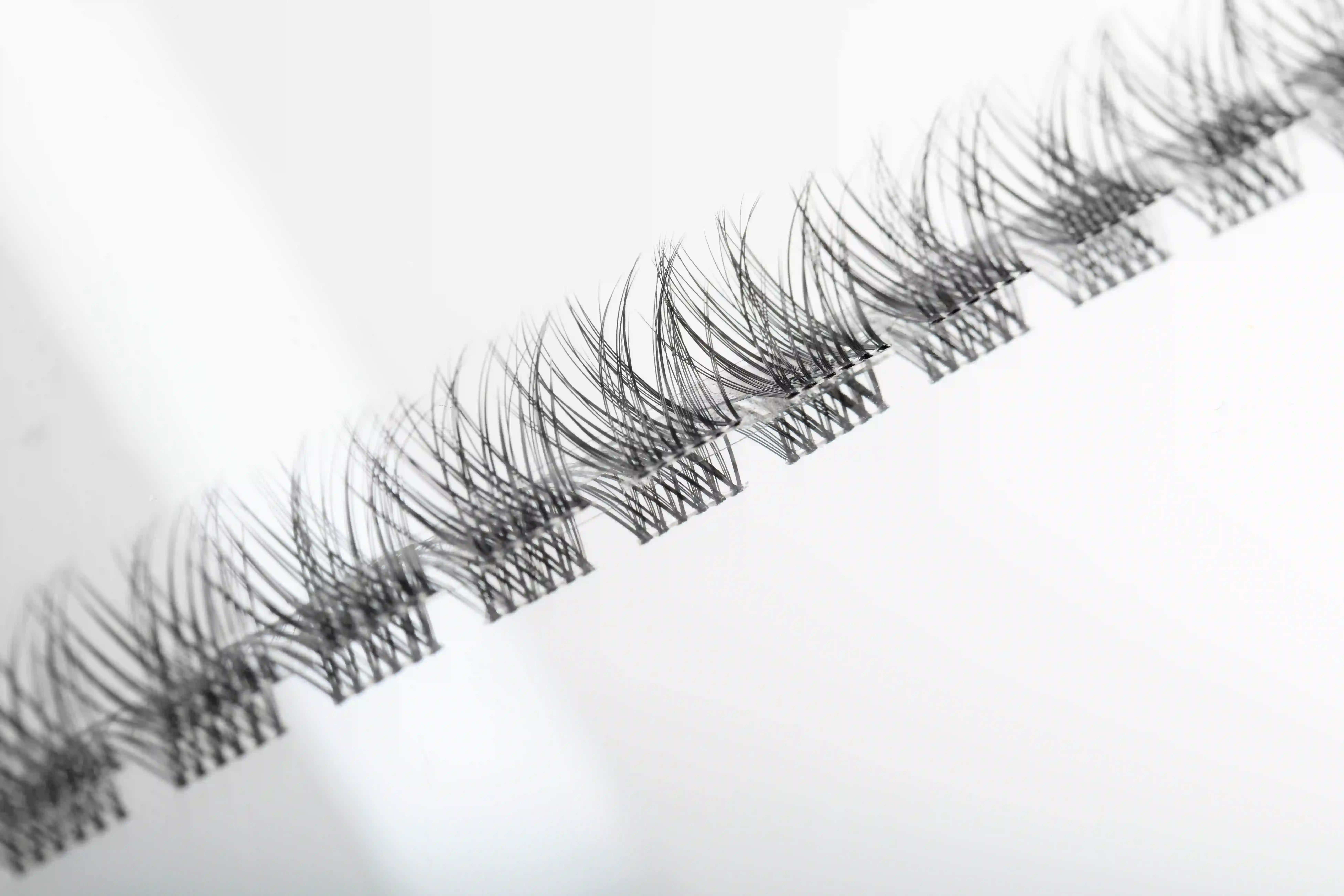 NATURAL CLUSTER LASHES