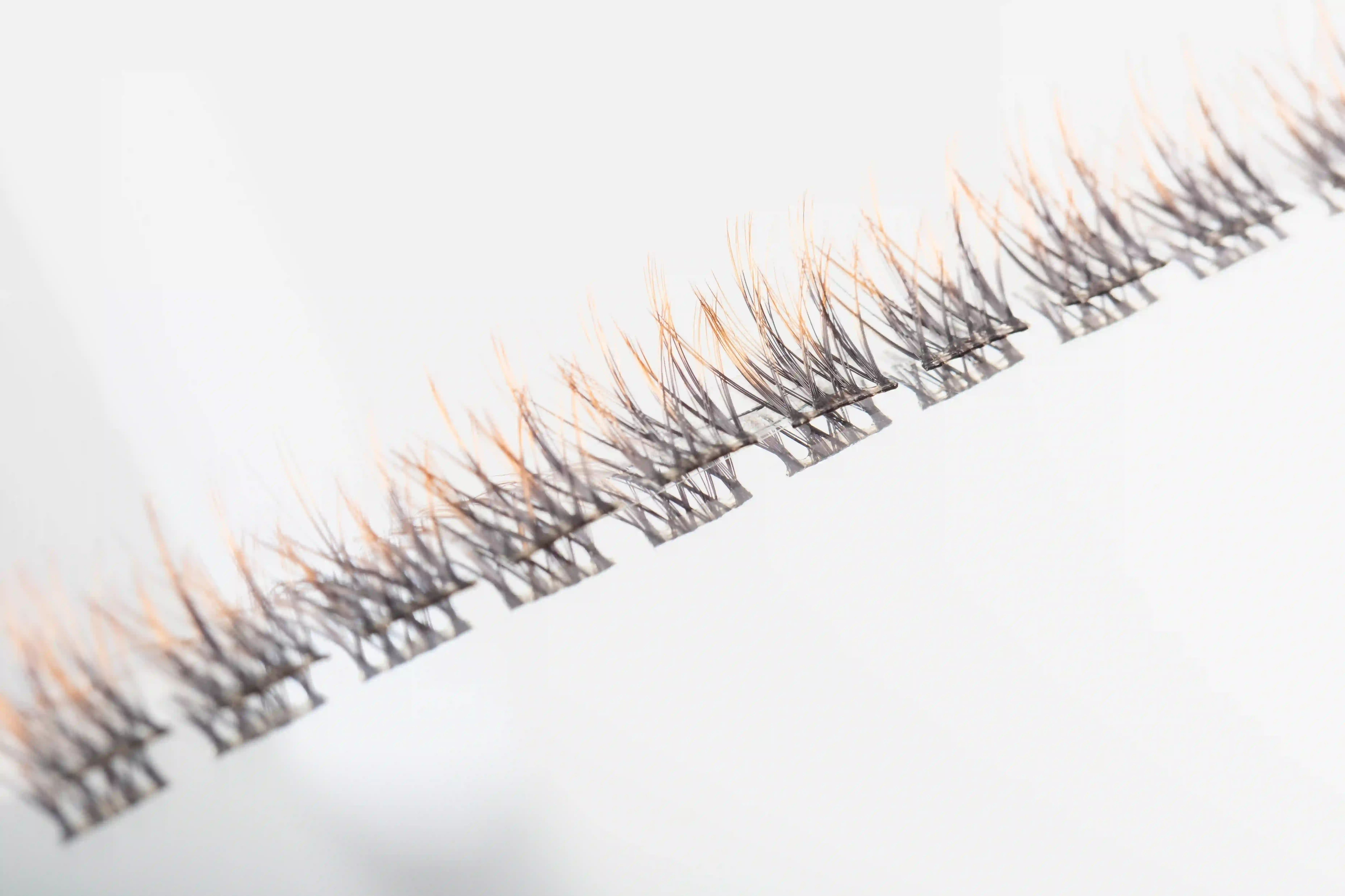 BROWN CLUSTER LASHES