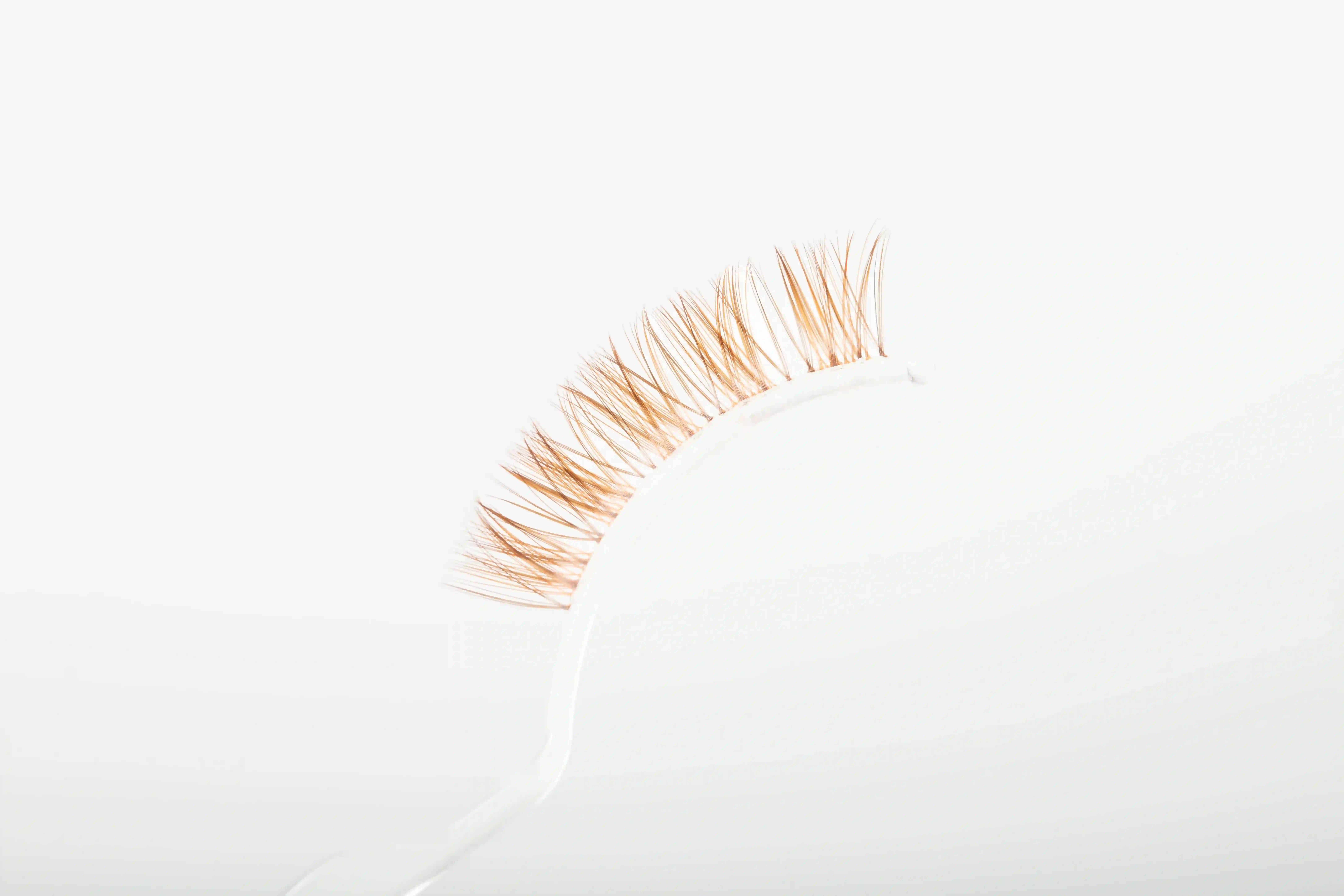 BROWN CLUSTER LASHES
