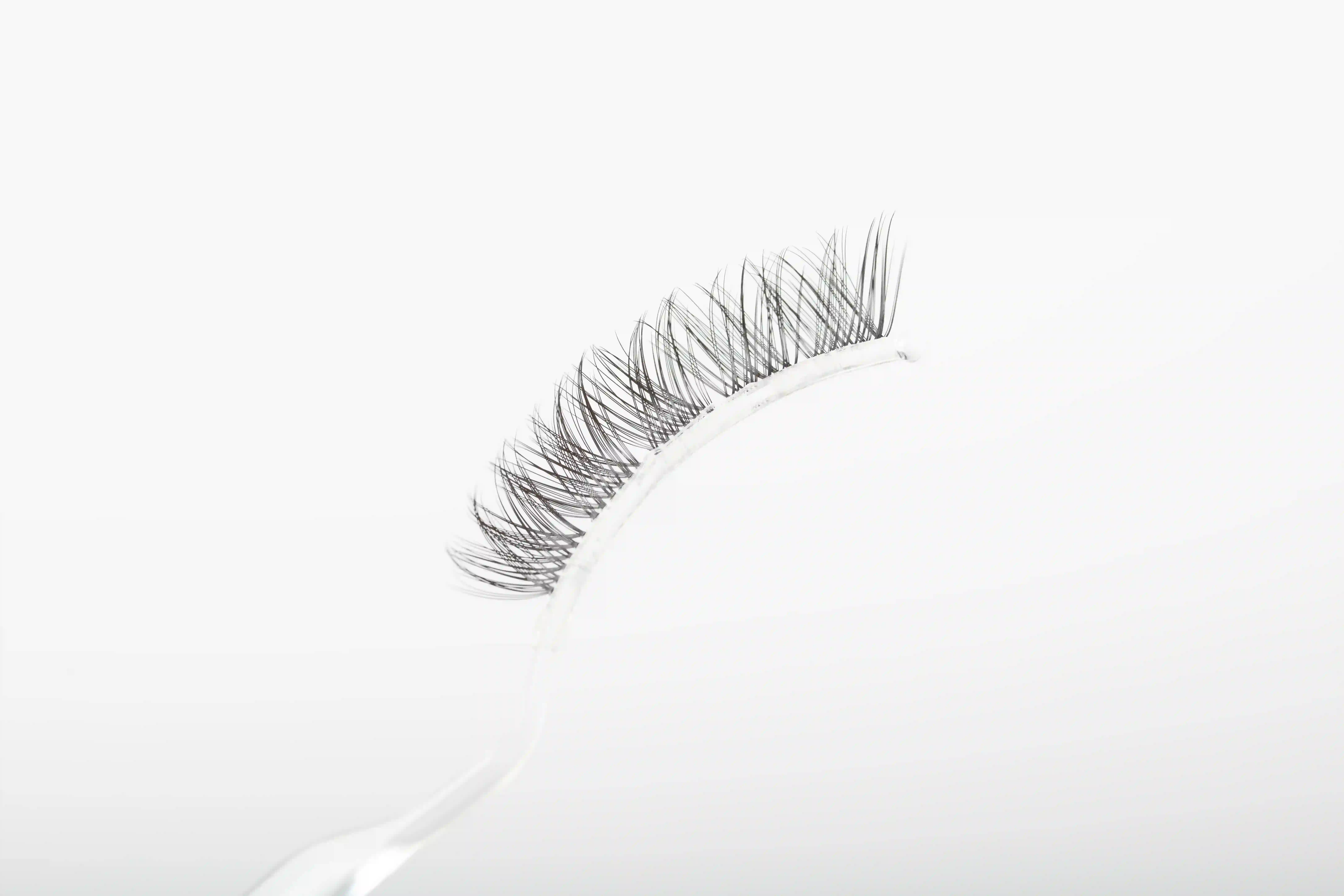NATURAL CLUSTER LASHES