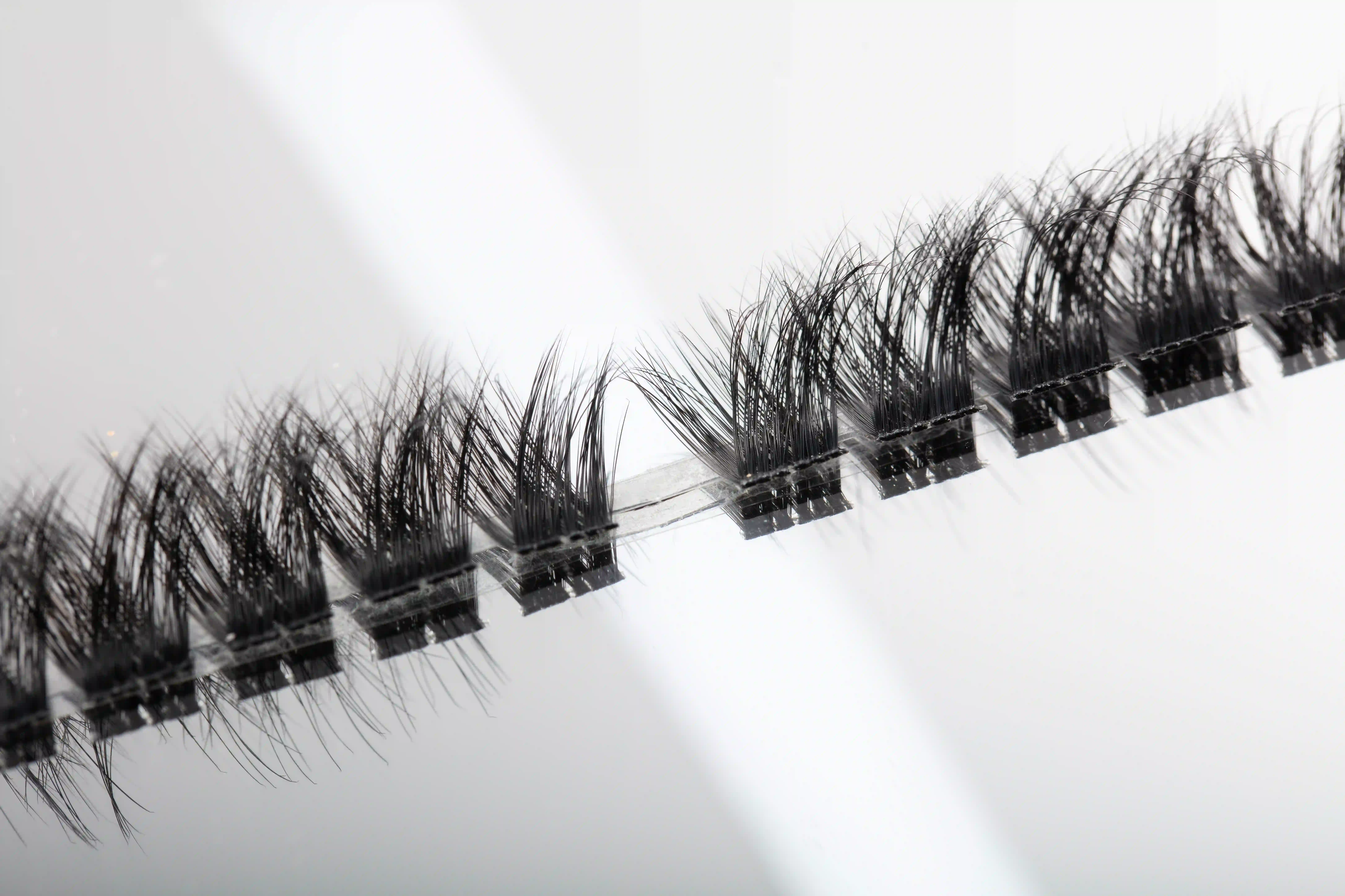 FLUFFY CLUSTER LASHES