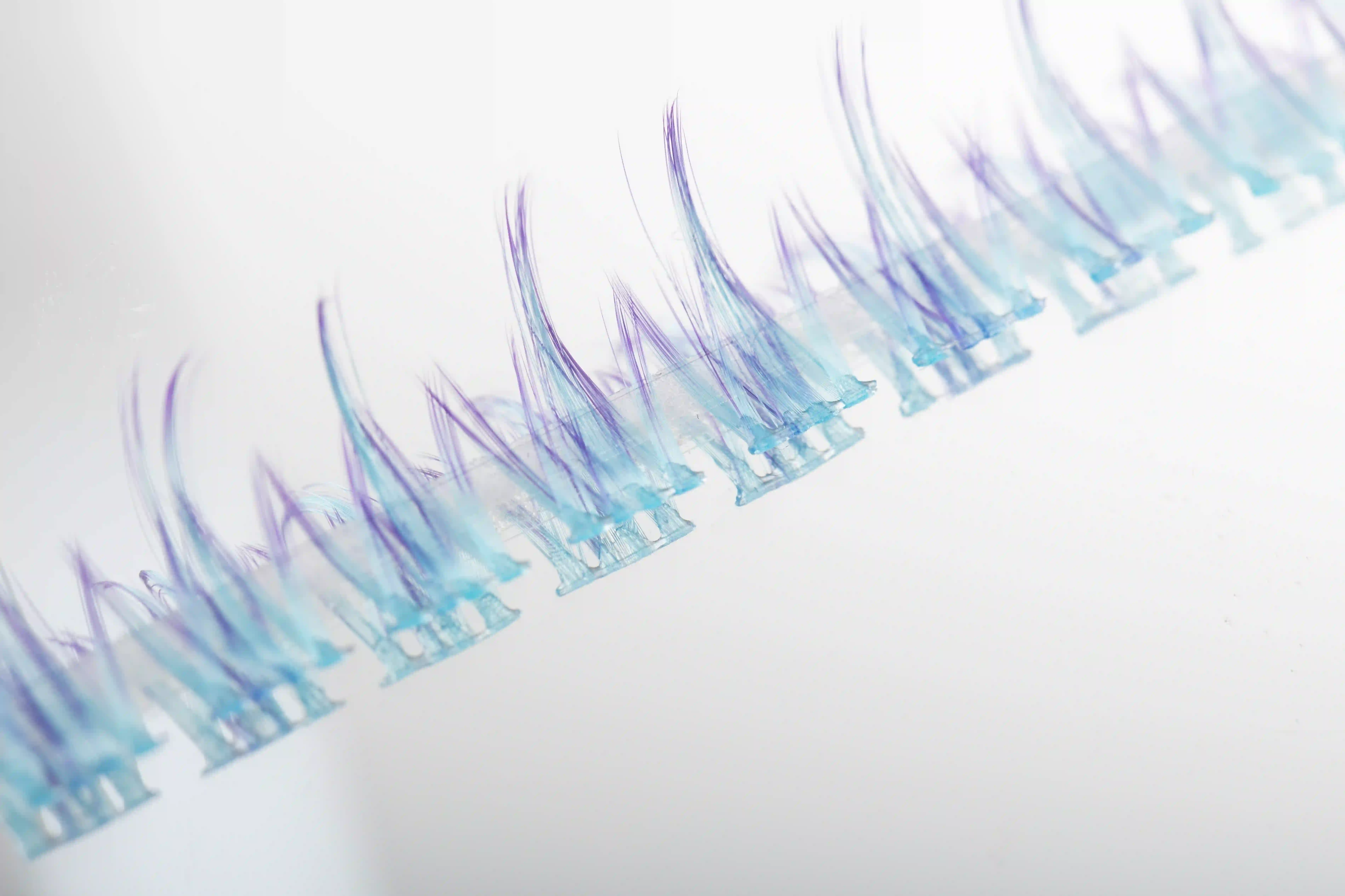 COLOUR CLUSTER LASHES
