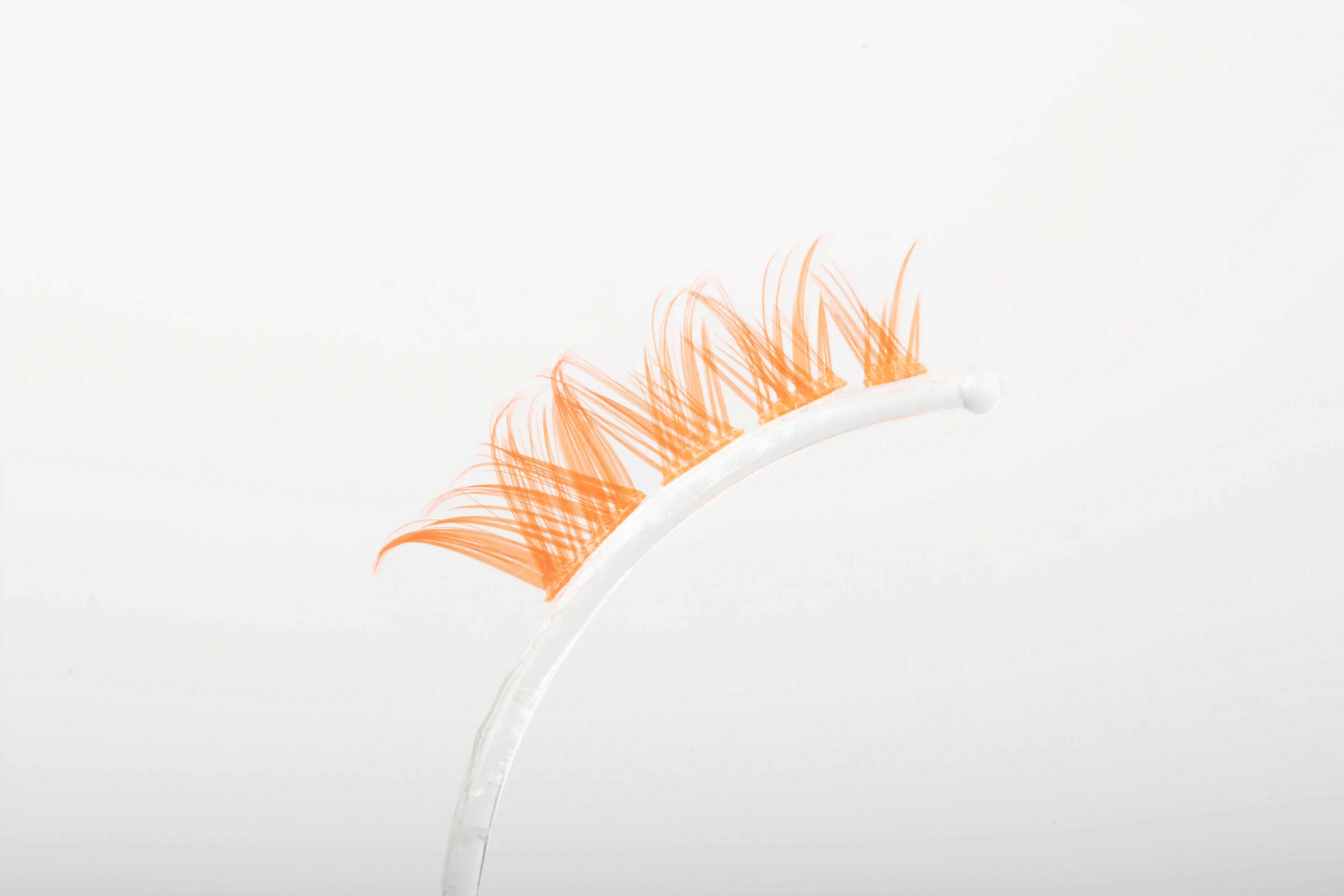 COLOUR CLUSTER LASHES