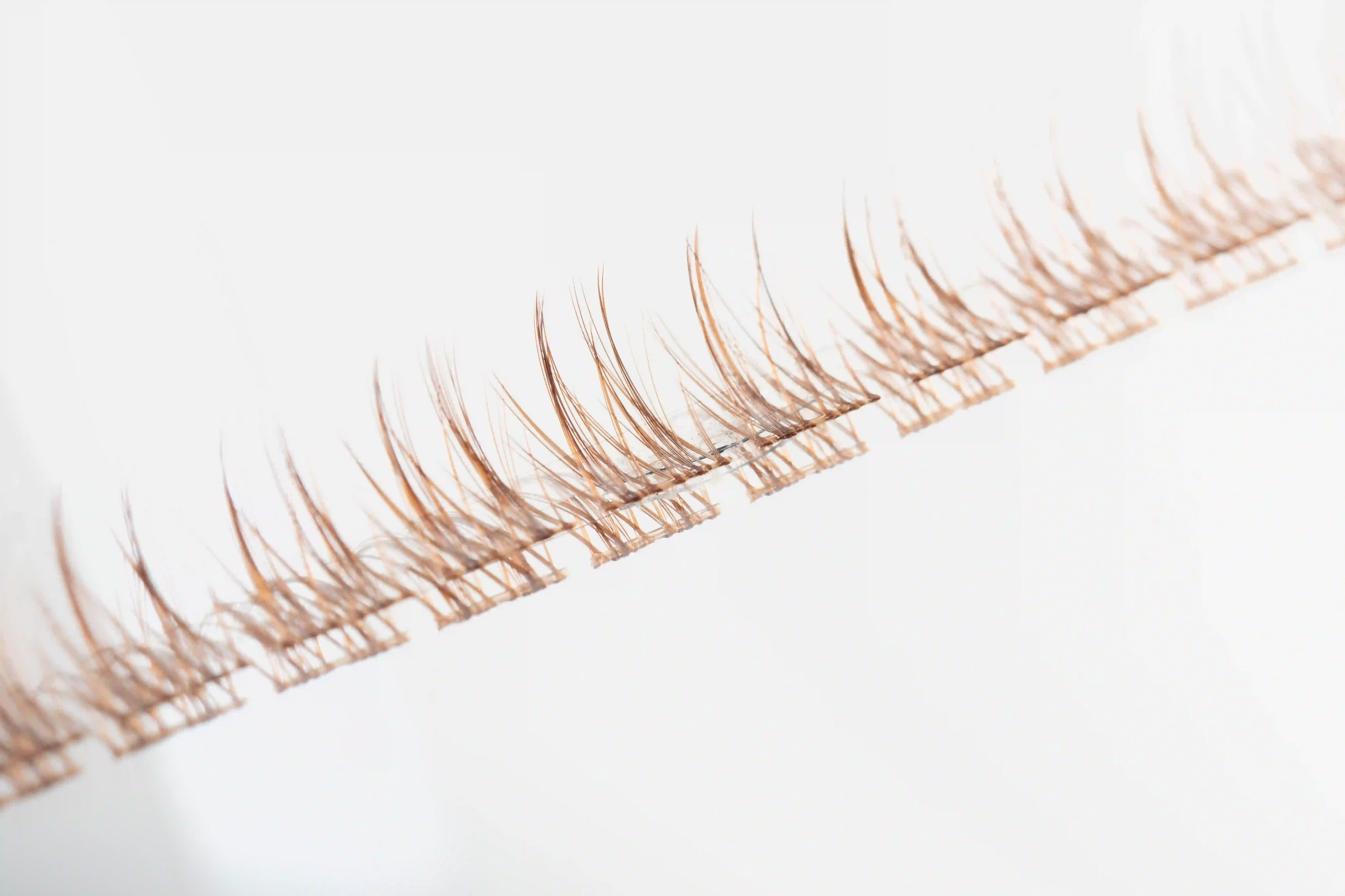 BROWN CLUSTER LASHES