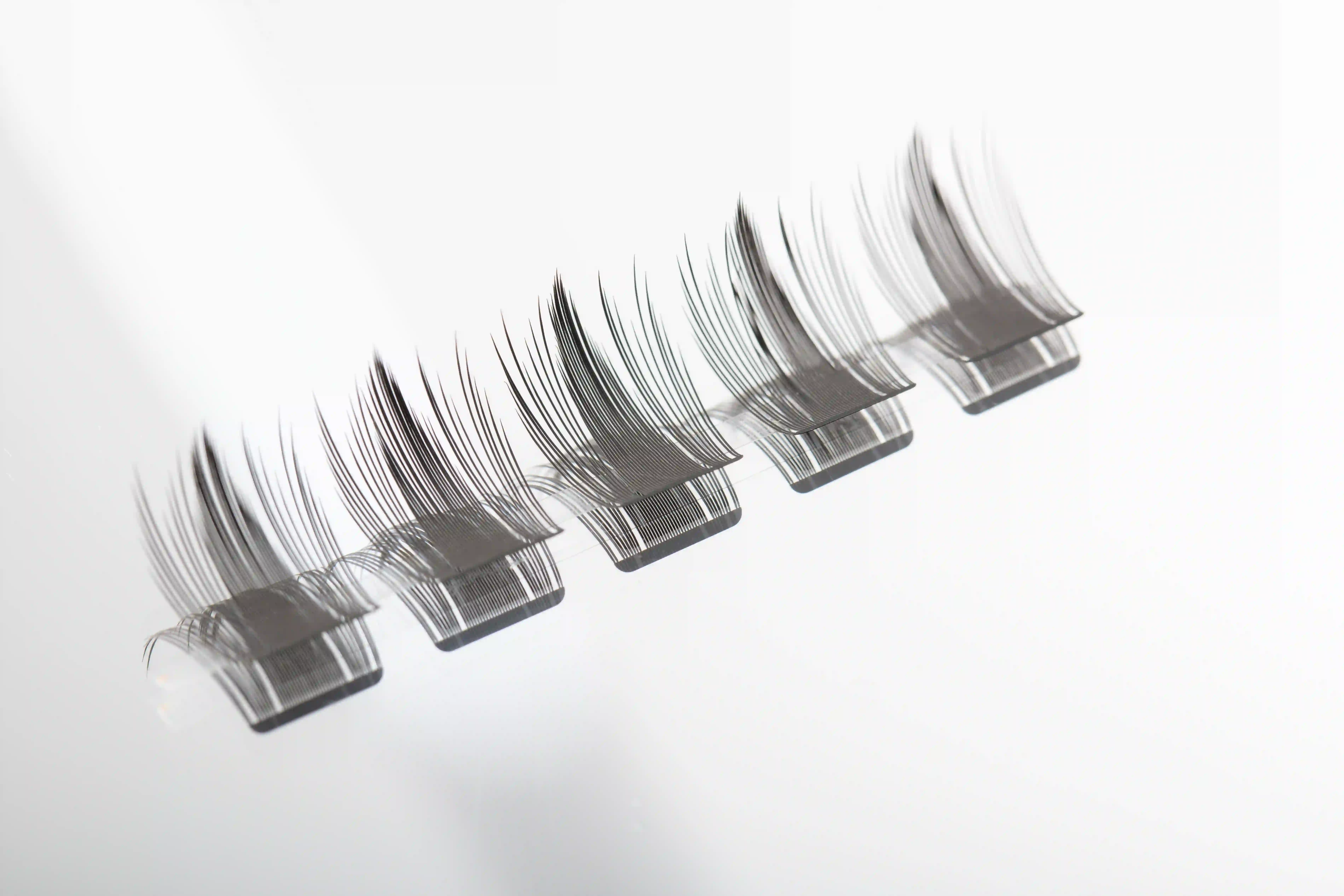 ANIME CLUSTER LASHES