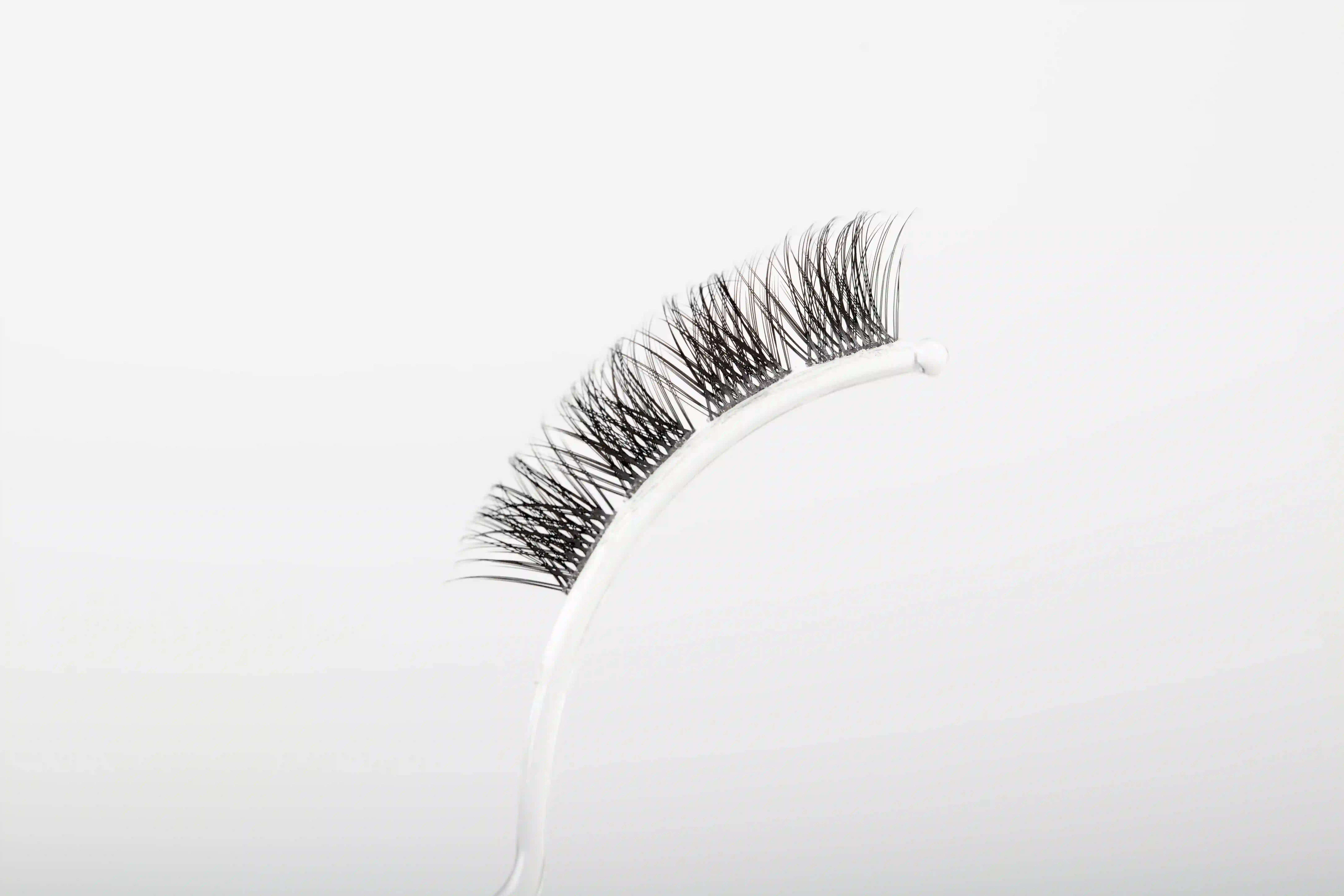 NATURAL CLUSTER LASHES