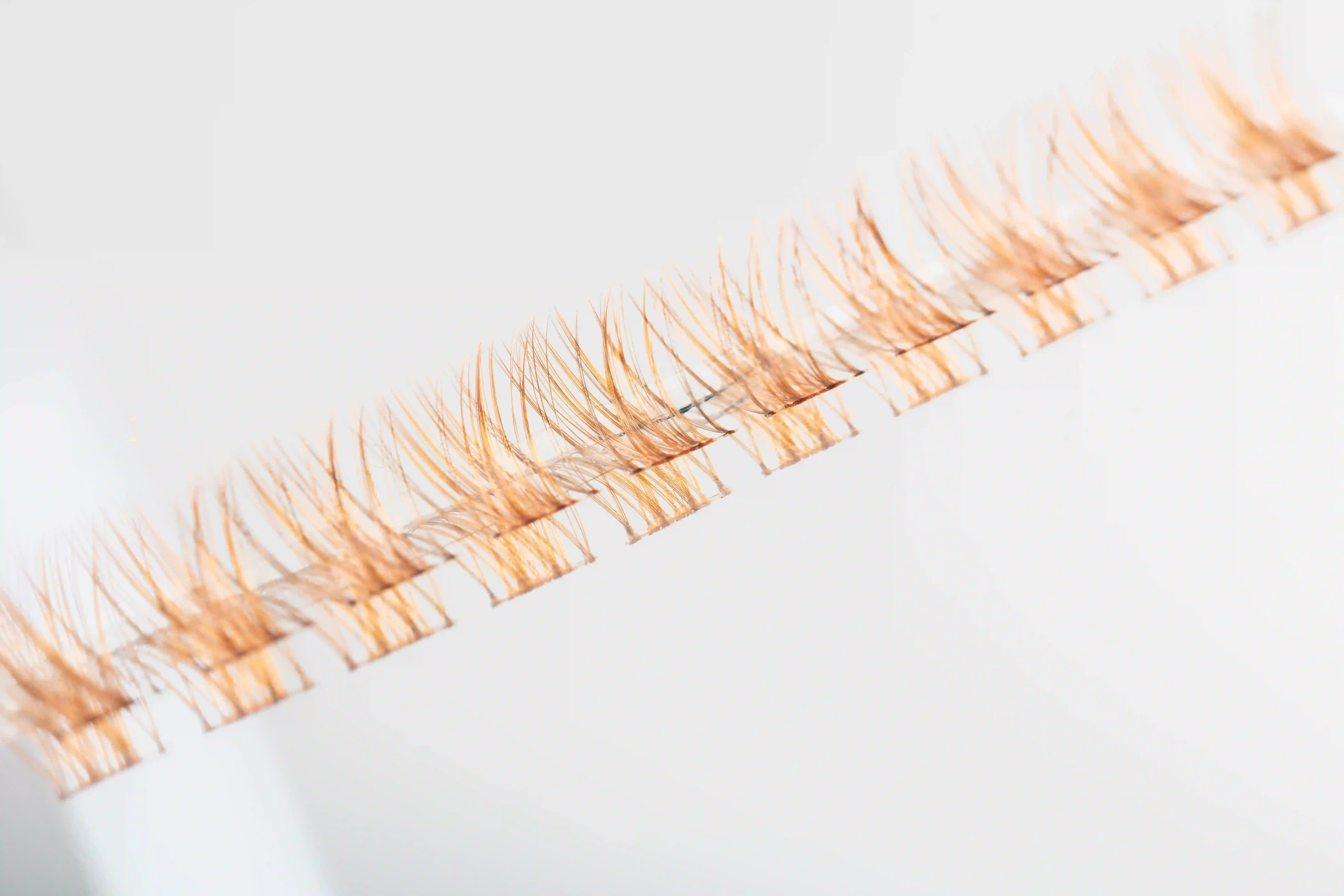 BROWN CLUSTER LASHES